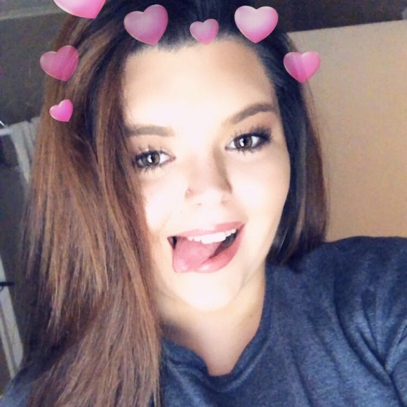 Meet your Posher, Brittany - Picture 1 of 1